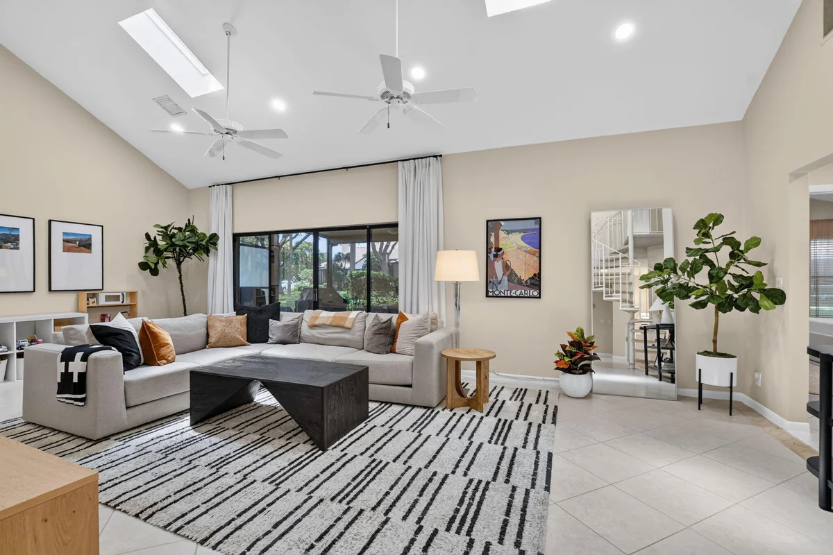 23309 Water Cir, Boca Raton: photo 1 of 33