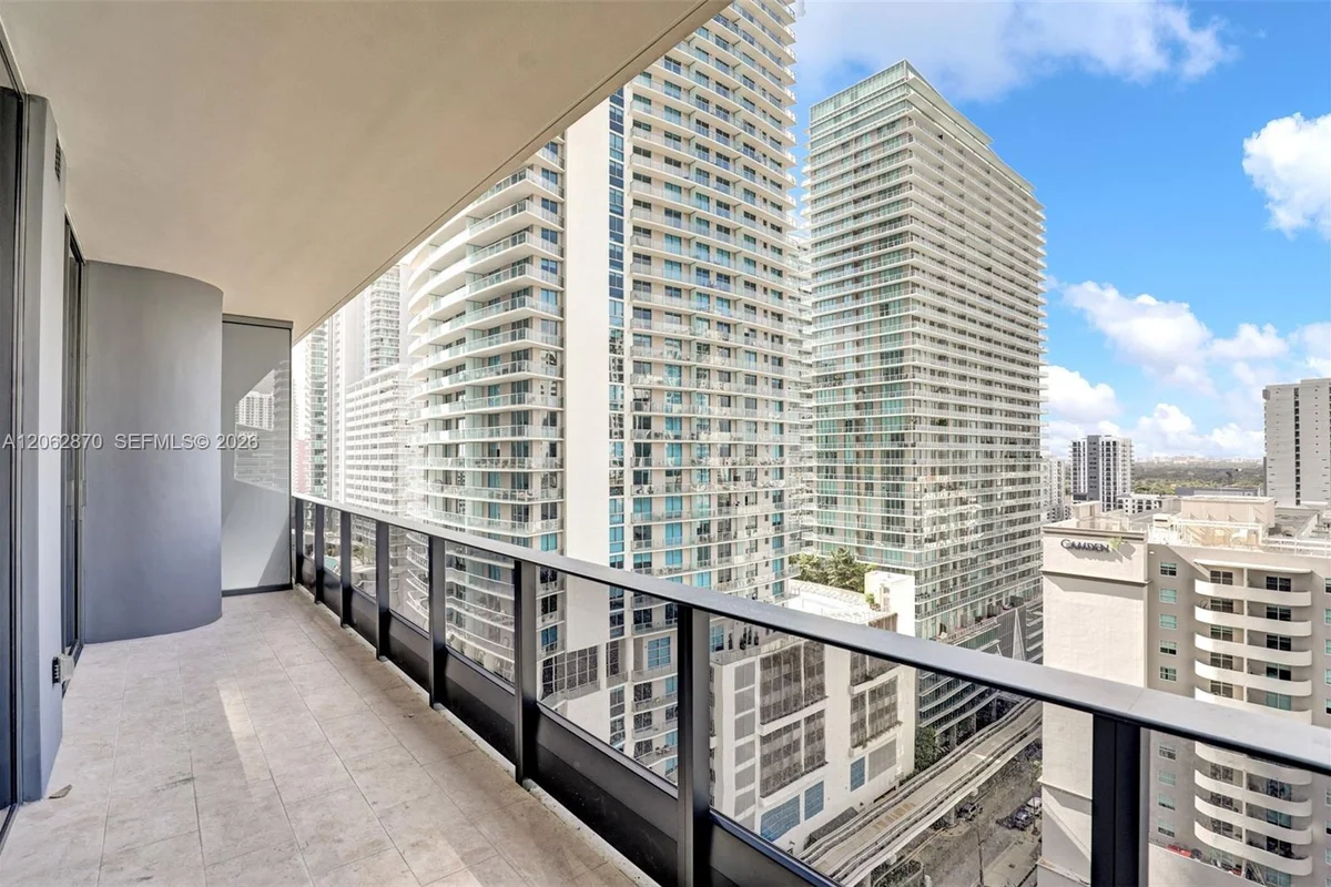 1000 Brickell Plz #1904, Miami: photo 1 of 50