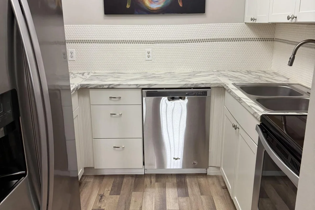 1409 Lake Ave #6, Lake Worth Beach: photo 1 of 8