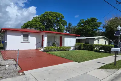 617 NW 13th Ter, Fort Lauderdale: photo 1 of 13