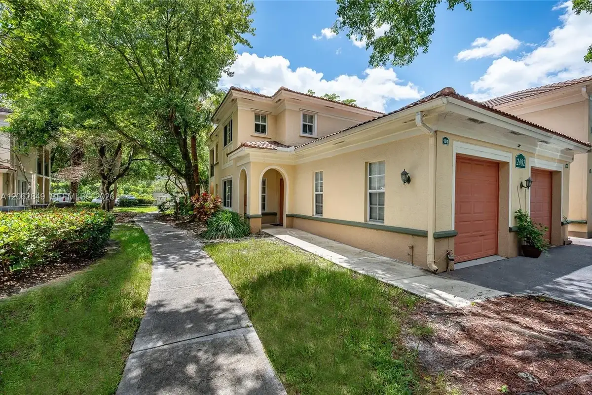 2482 Centergate Dr #101, Miramar: photo 1 of 37