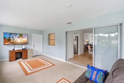 2780 NW 26th Ave, Oakland Park: photo 1 of 45