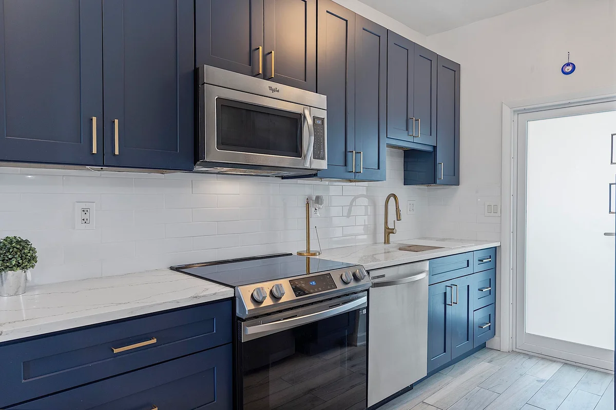 3250 NE 28th St #105, Fort Lauderdale: photo 1 of 37
