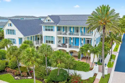 410 Old Towne Ln, Juno Beach: photo 1 of 53