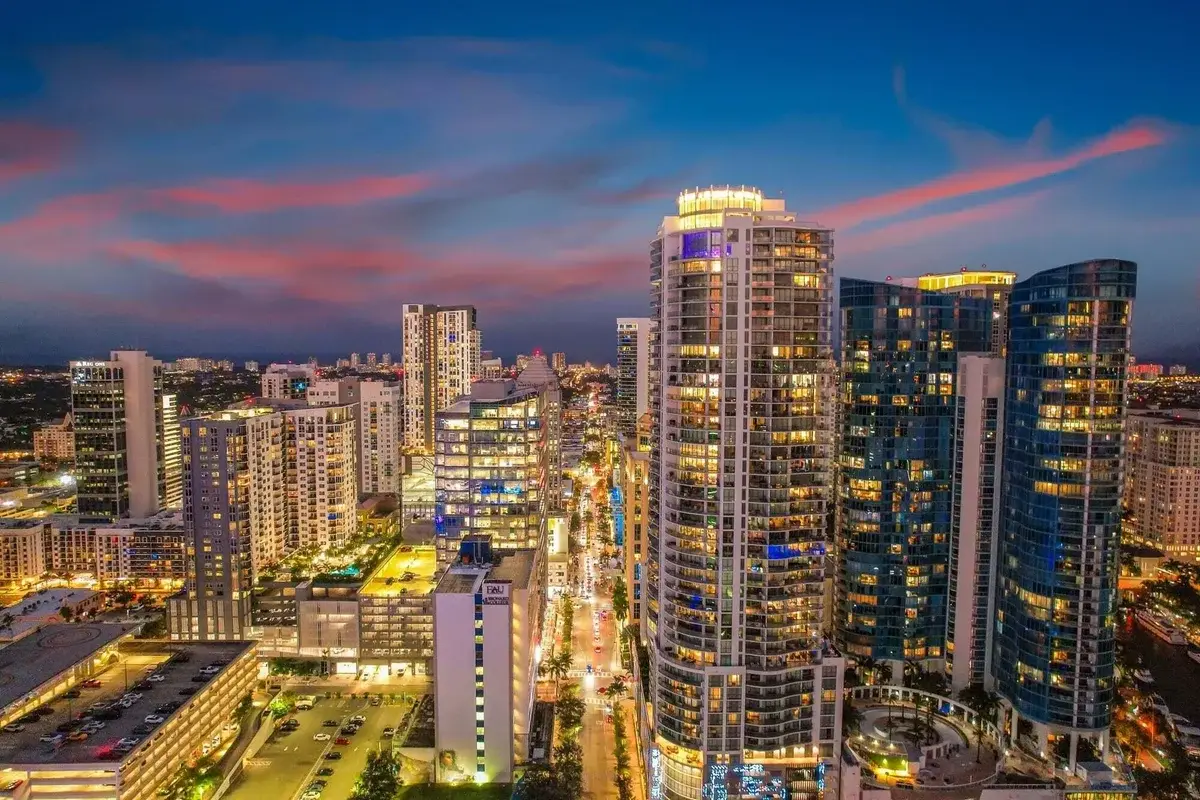 100 E Las Olas Blvd #1902, Fort Lauderdale: photo 1 of 43