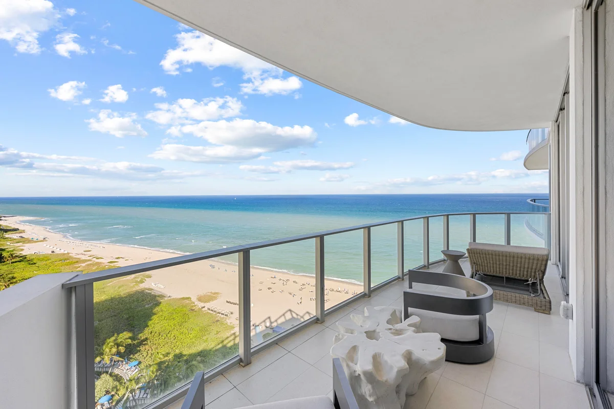 3100 N Ocean Dr #H-1702, Riviera Beach: photo 1 of 44