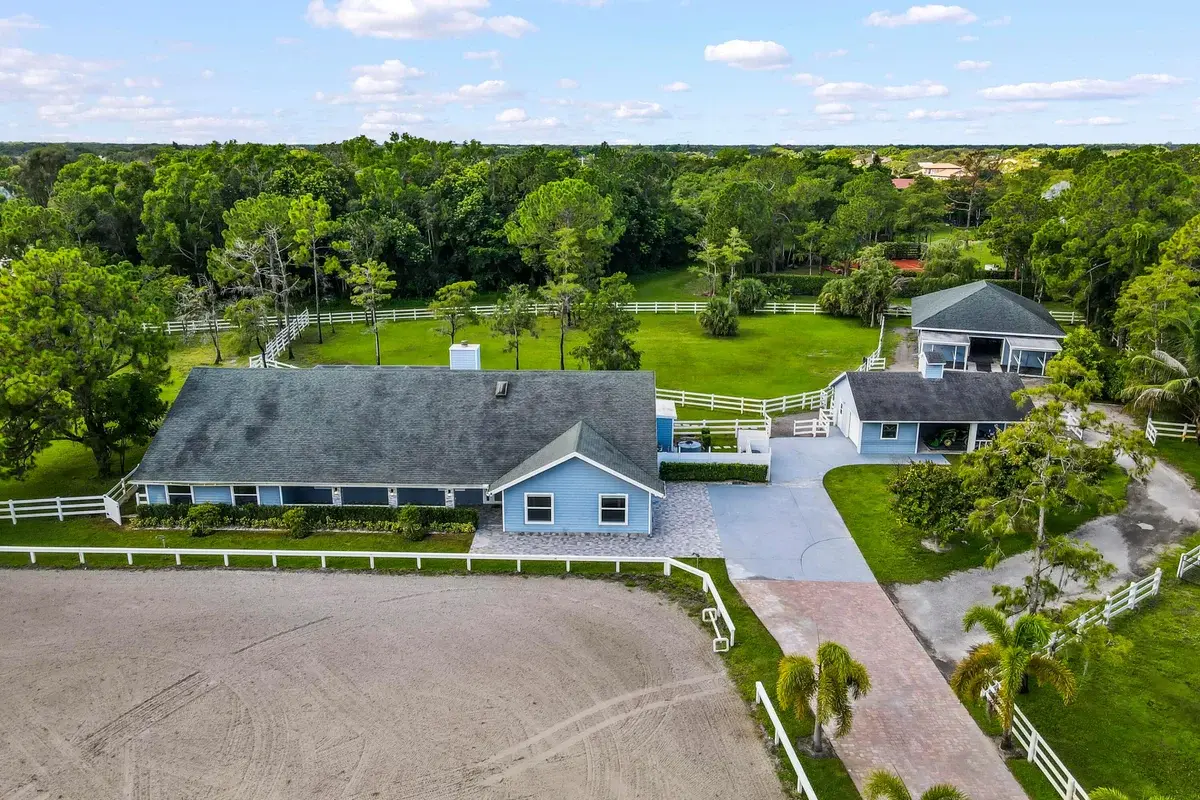 1401 Pelham Rd, Wellington: photo 1 of 77