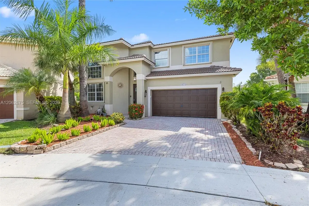 16745 NW 12th Ct, Pembroke Pines: photo 1 of 73
