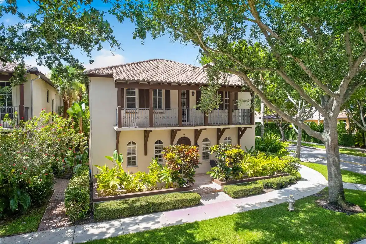 116 Santiago Dr, Jupiter: photo 1 of 44