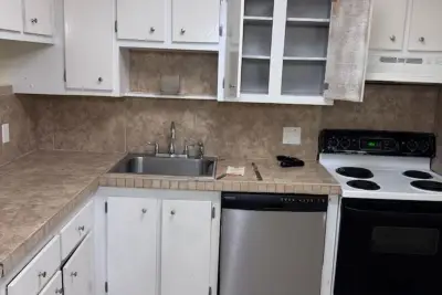 1010 Country Club Dr #108, Margate: photo 1 of 19