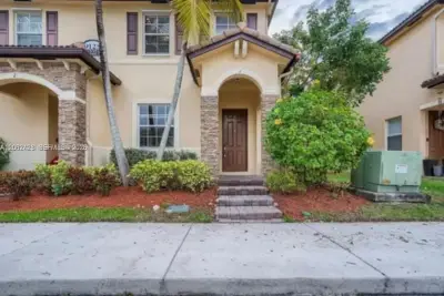 9125 SW 227th St #1, Cutler Bay: photo 1 of 21