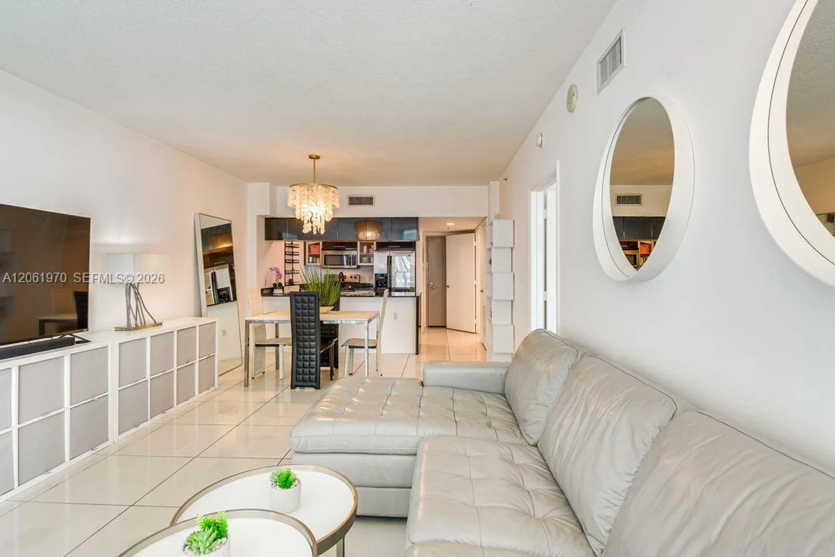 1750 N Bayshore Dr #1909, Miami: photo 1 of 31