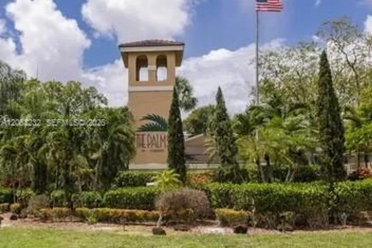 9491 S Palm Cir S #203, Pembroke Pines: photo 1 of 16