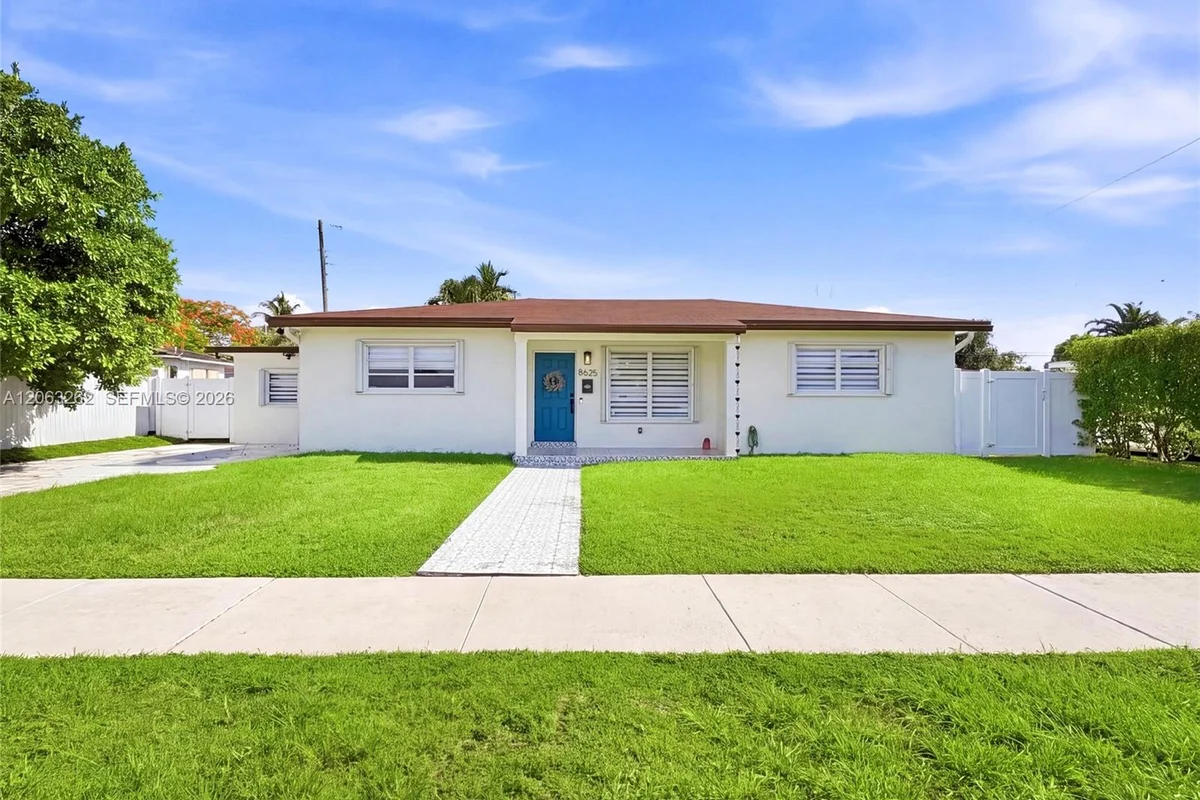 8625 SW 42nd St, Miami: photo 1 of 44