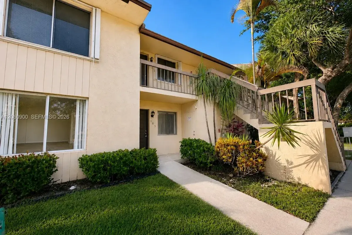 6585 Somerset Dr #103, Boca Raton: photo 1 of 35