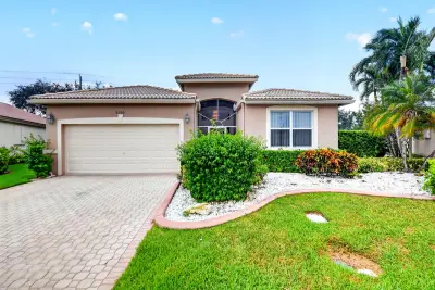 6330 Westchester Club Dr N, Boynton Beach: photo 1 of 58