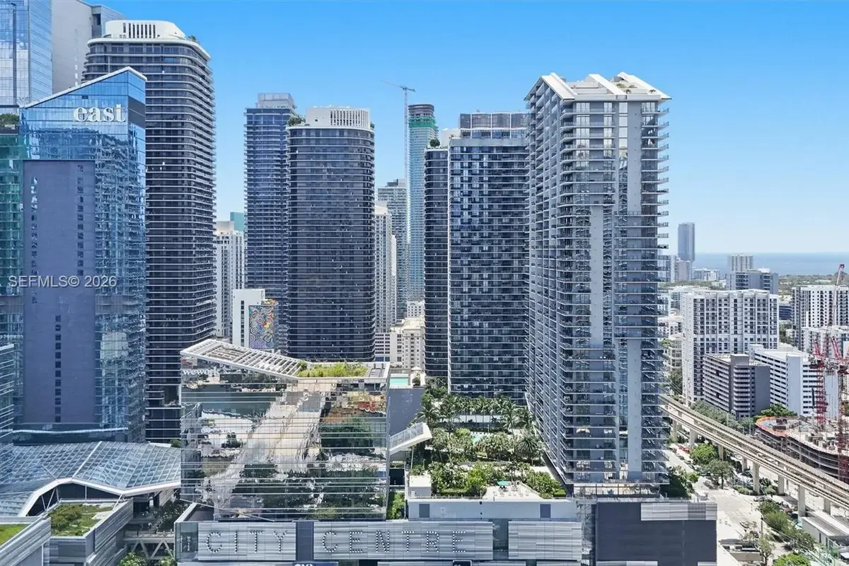 88 SW 7th St #2307, Miami: photo 1 of 57