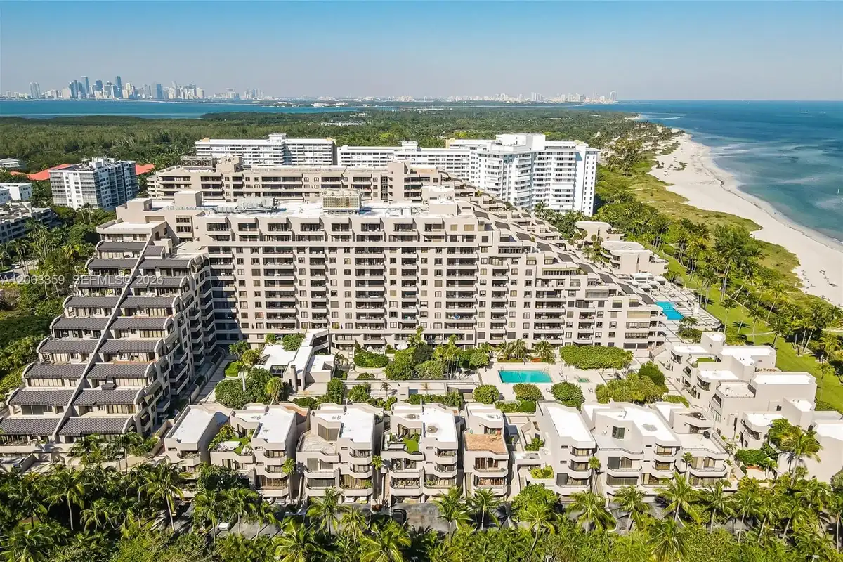 201 Crandon Blvd #530, Key Biscayne: photo 1 of 35