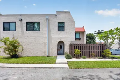 6352 Seven Springs Blvd #B, Lake Worth: photo 1 of 23