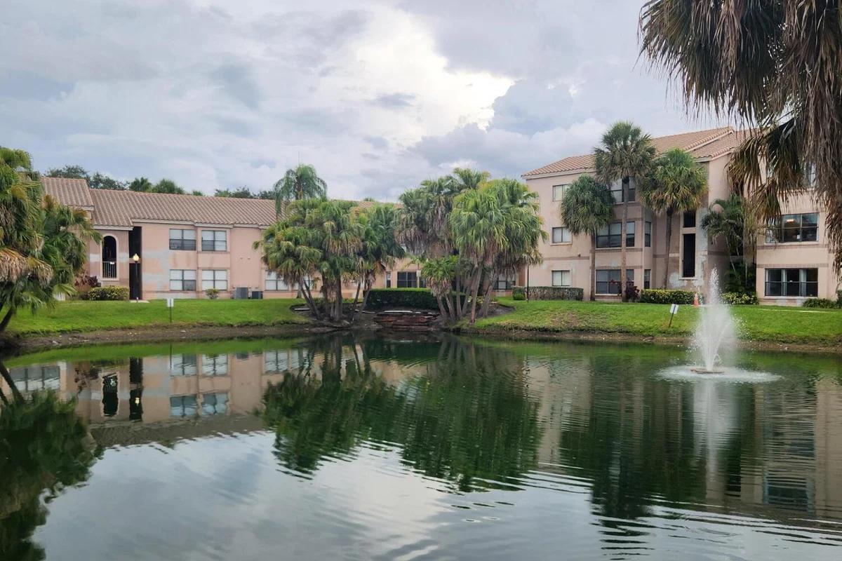 2946 S University Dr #7209, Davie: photo 1 of 15