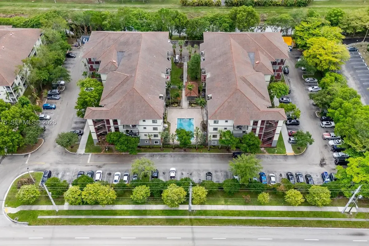 2851 Riverside Dr #207-N, Coral Springs: photo 1 of 30