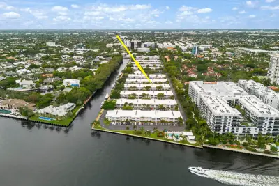 6471 Bay Club Dr #3, Fort Lauderdale: photo 1 of 35