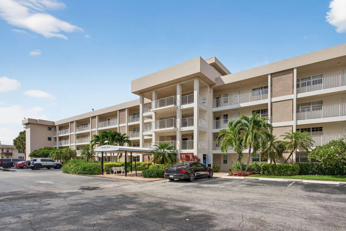 2651 S Palm Aire Dr #302, Pompano Beach: photo 1 of 46