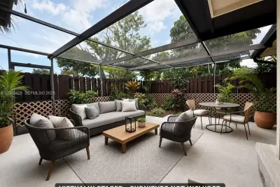 4226 S Landar Dr, Lake Worth: photo 1 of 16