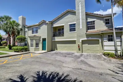 310 Belmont Pl, Boynton Beach: photo 1 of 29