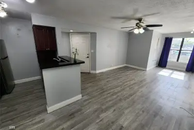 2736 S University Dr #1101, Davie: photo 1 of 26