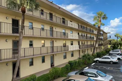 9355 SW 8th St #208, Boca Raton: photo 1 of 48