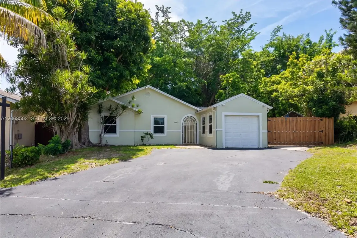 25039 SW 127th Pl, Homestead: photo 1 of 27