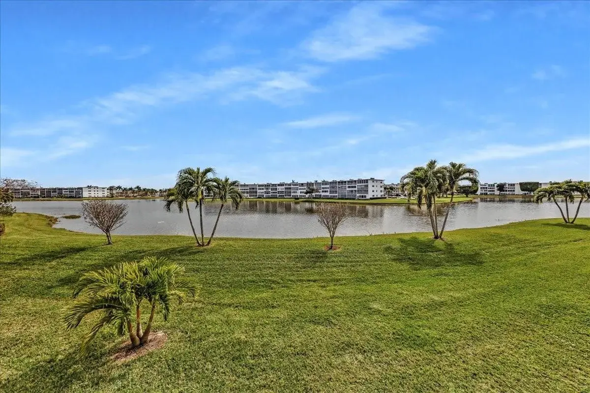 2047 Wolverton C, Boca Raton: photo 1 of 29