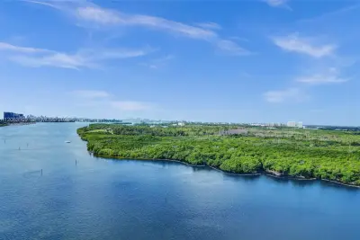 500 Bayview Dr #PH20, Sunny Isles Beach: photo 1 of 41