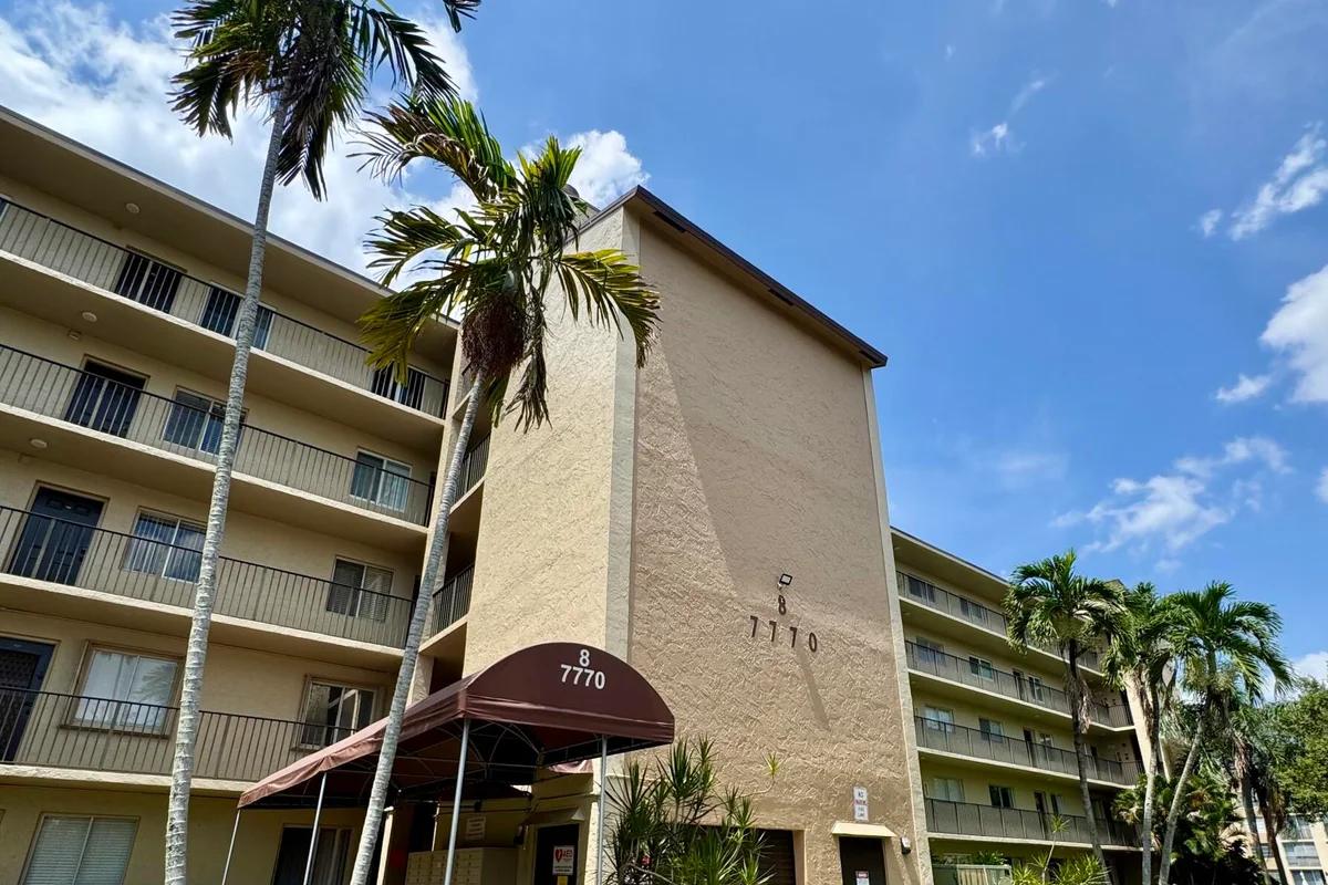 7770 NW 50th St #209, Lauderhill: photo 1 of 13