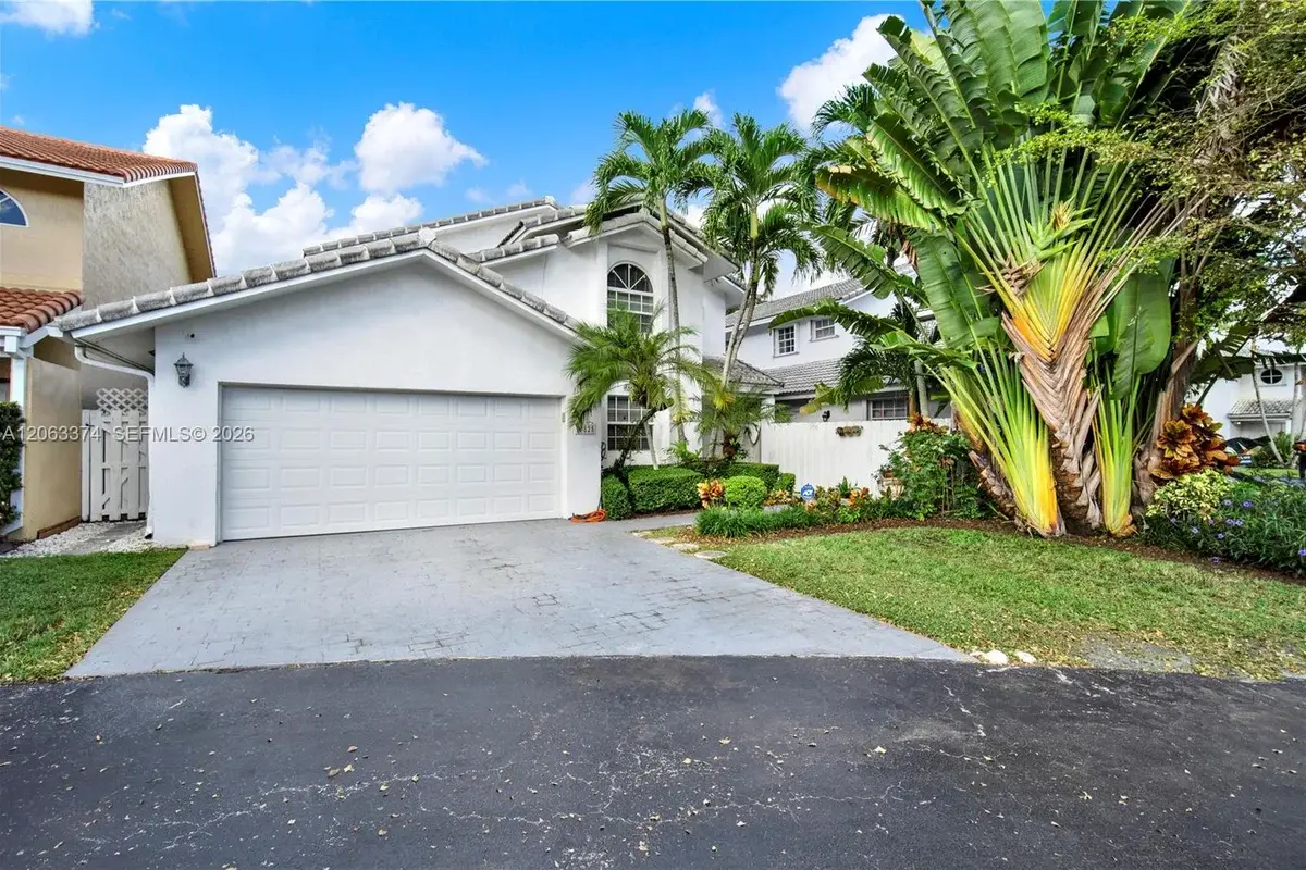10825 SW 91st Ln, Miami: photo 1 of 47