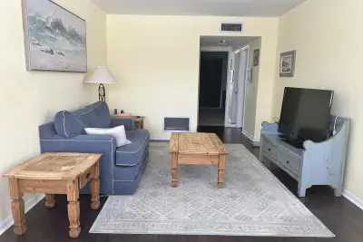 3080 Lake Osborne Dr #206, Lake Worth Beach: photo 1 of 12