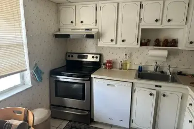7805 NW 5th Ct #206, Margate: photo 1 of 15