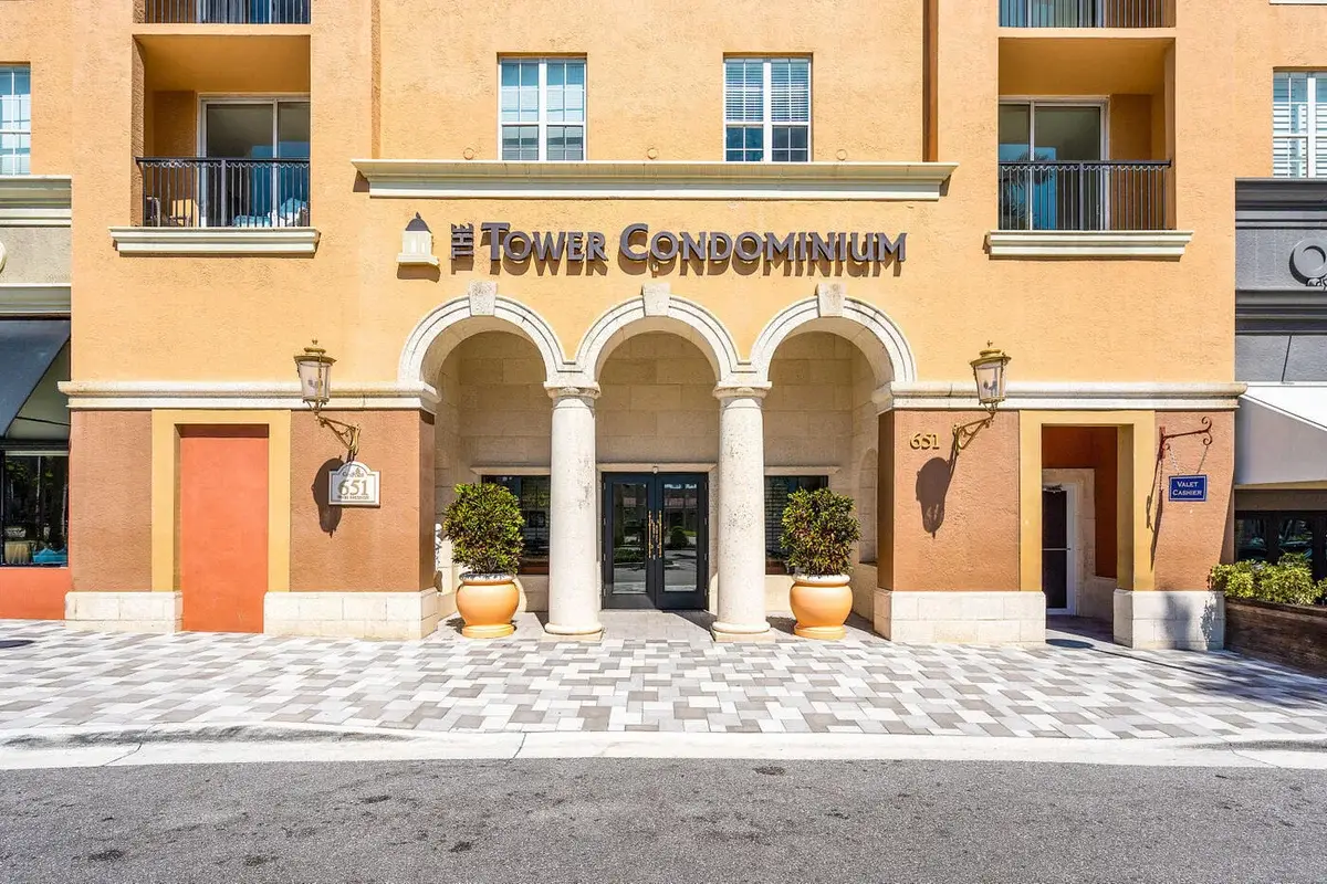 651 Okeechobee Blvd #1104, West Palm Beach: photo 1 of 42