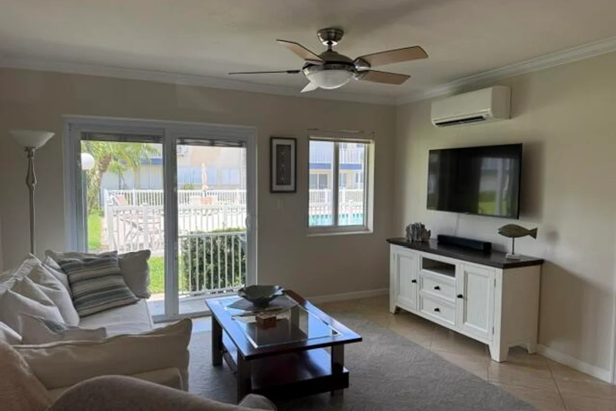 223 S Federal Hwy #17, Dania Beach: photo 1 of 26