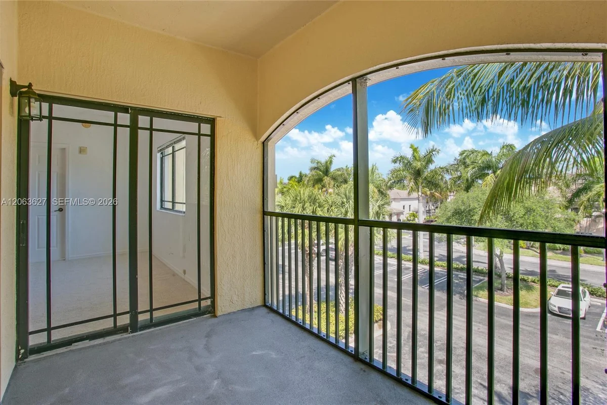 2813 Grande Pkwy #301, Palm Beach Gardens: photo 1 of 28