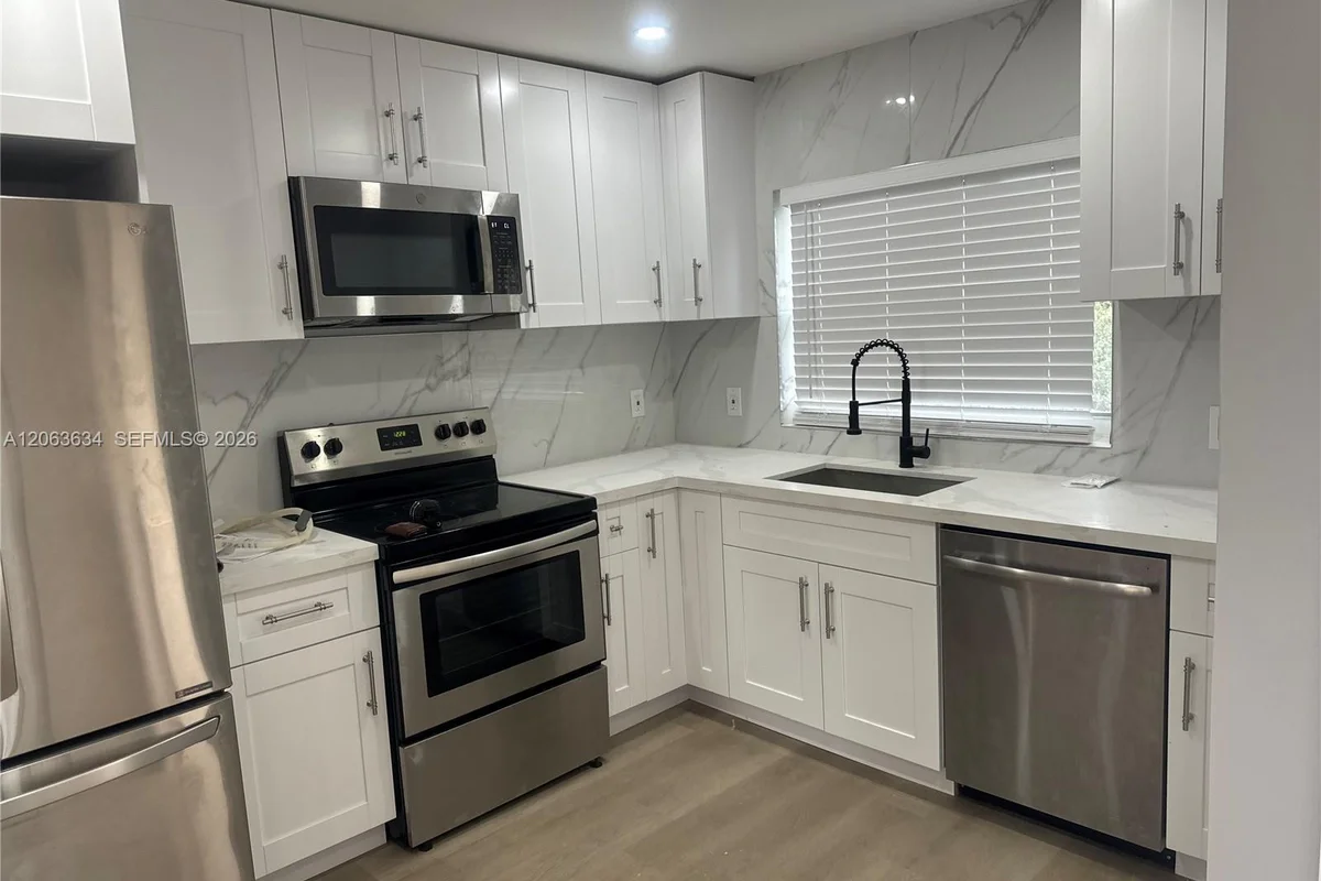 3020 NW 203rd Ln, Miami Gardens: photo 1 of 6