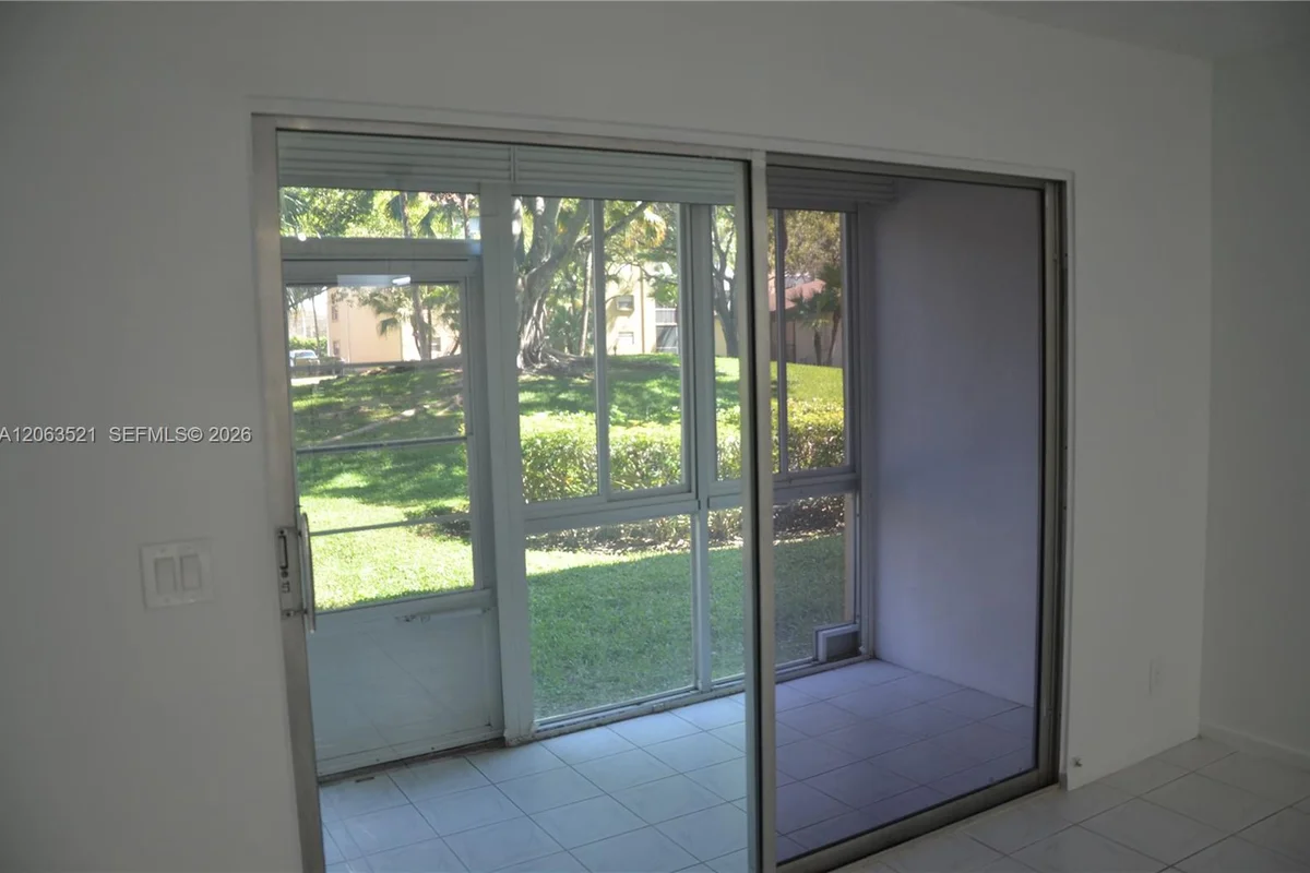 1351 SW 125th Ave #103S, Pembroke Pines: photo 1 of 17
