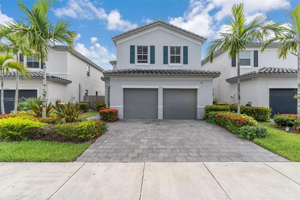 1416 SE 27th Ter, Homestead: photo 1 of 43