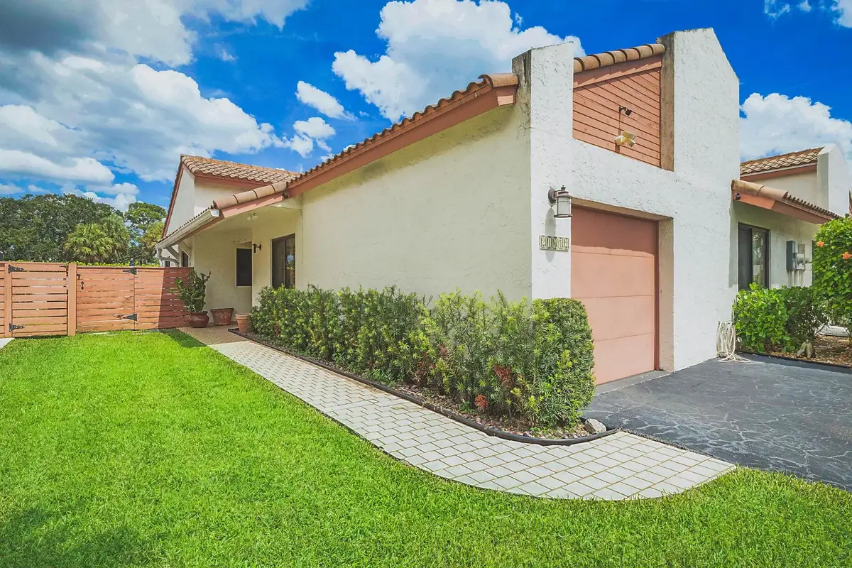 21612 Casa Monte Ct, Boca Raton: photo 1 of 37