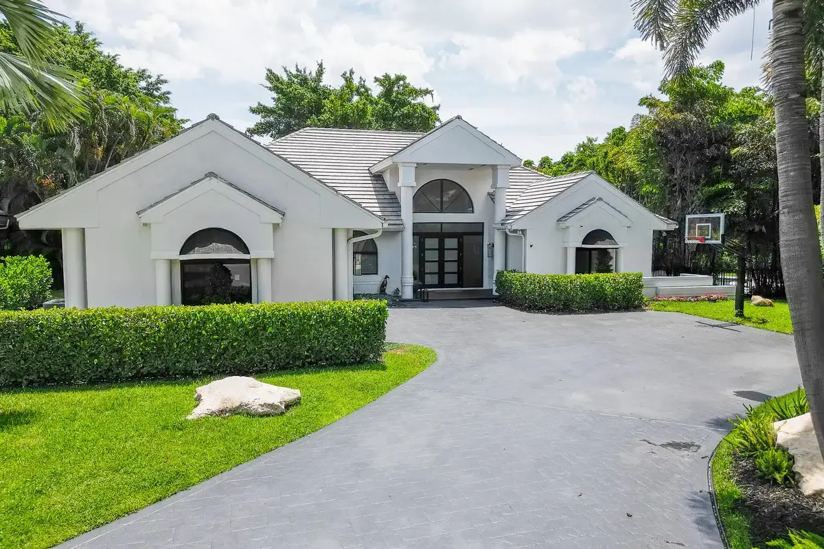 1812 SW 17th St, Boca Raton: photo 1 of 60