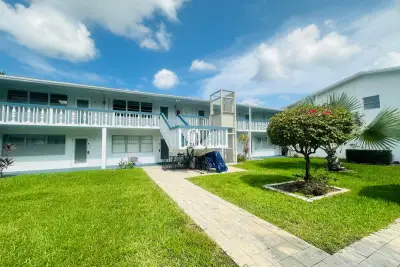 59 Oakridge E, Deerfield Beach: photo 1 of 57