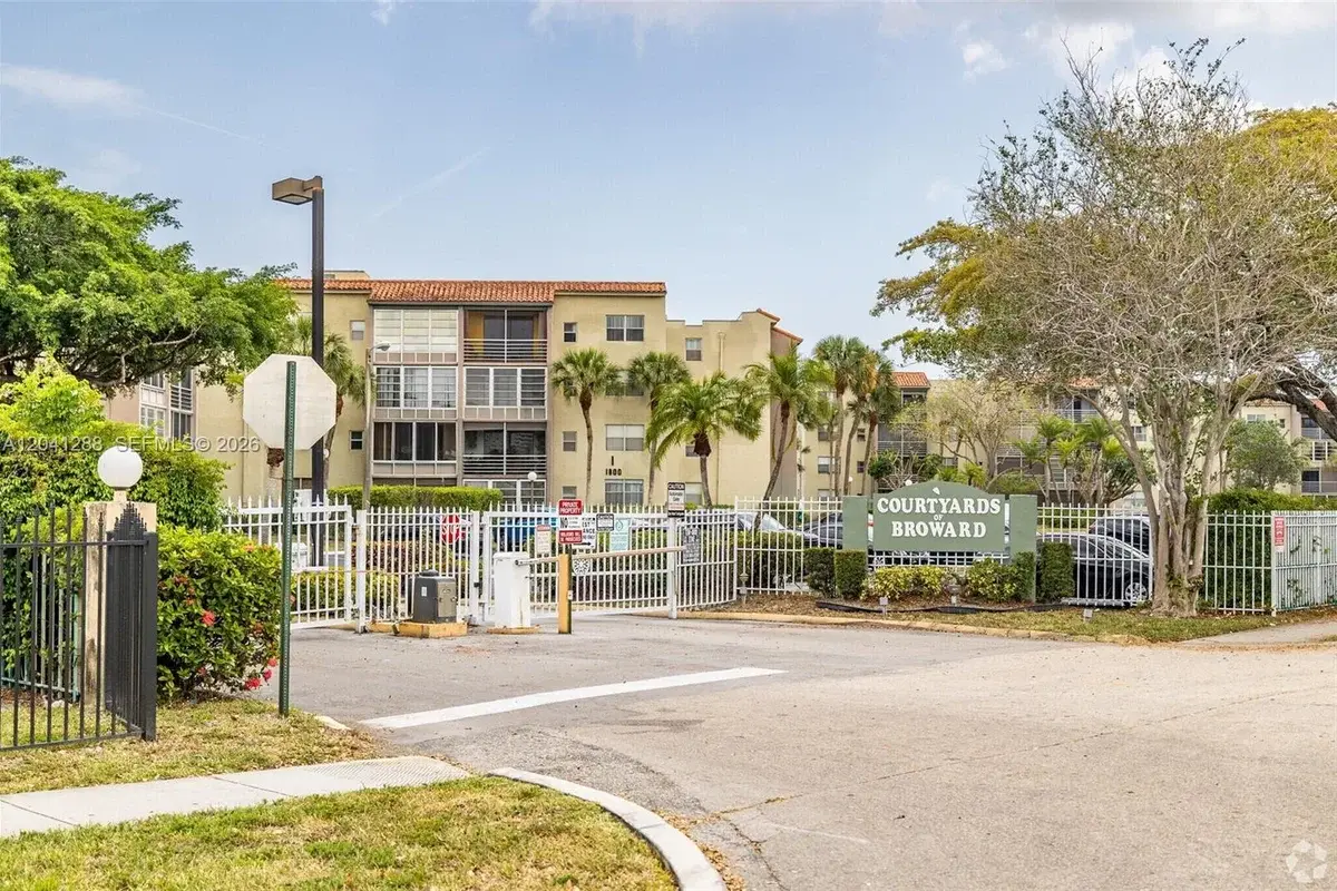 1830 SW 81st Ave #4309, North Lauderdale: photo 1 of 15