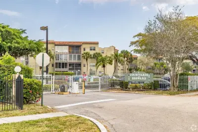 1830 SW 81st Ave #4309, North Lauderdale: photo 1 of 15