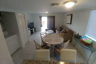 2261 NE 171st St #4, North Miami Beach: photo 1 of 17